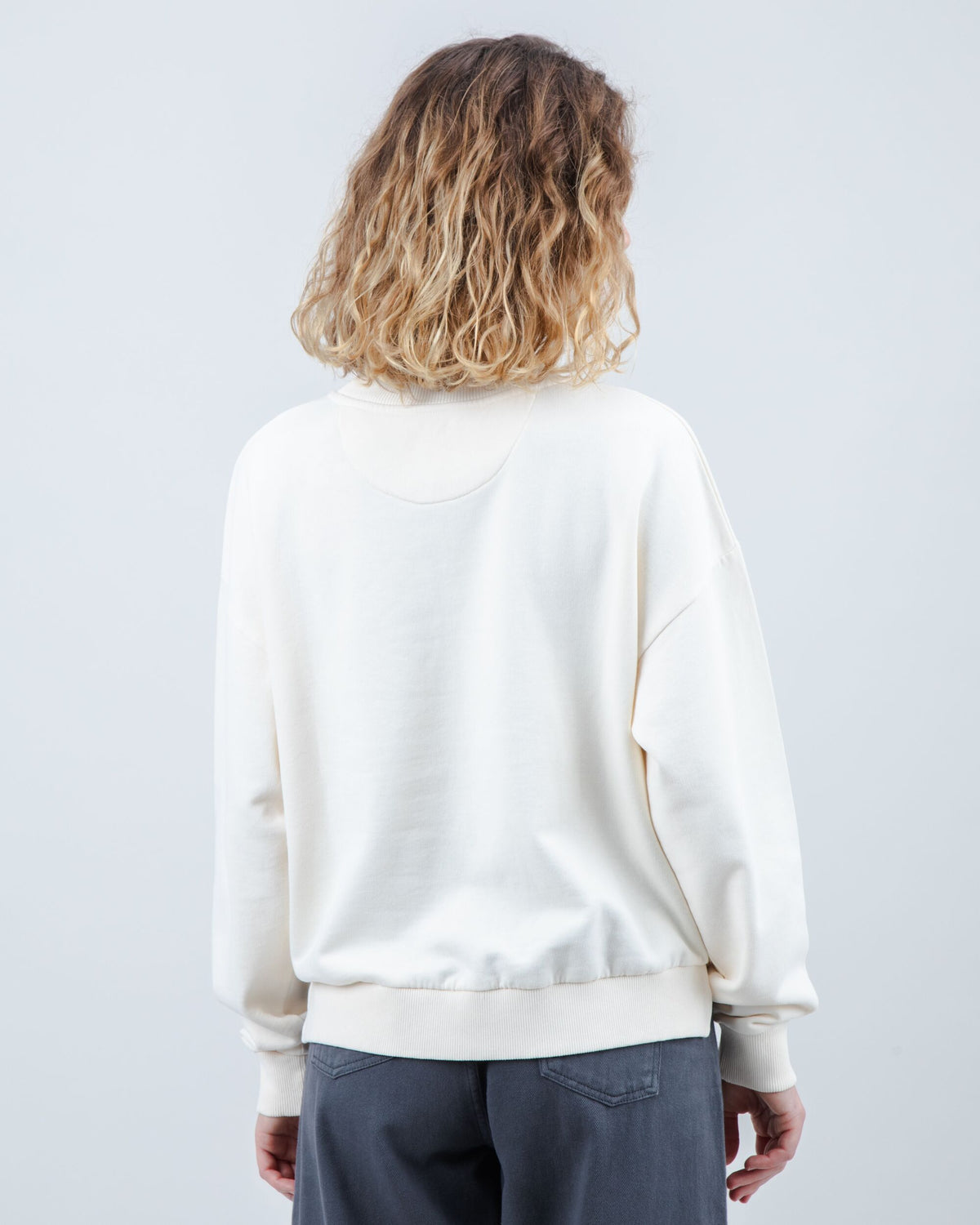 Peanuts Snoopy Doghouse Rounded Cotton Sweatshirt