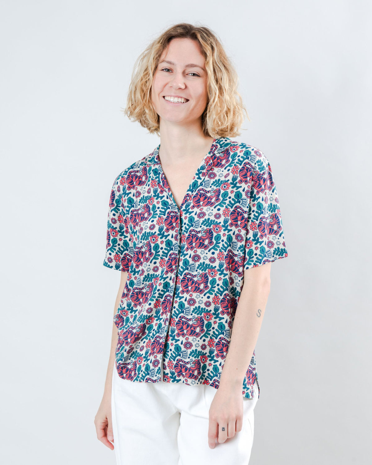 Asis Percales Tigris Aloha Blouse Ecru