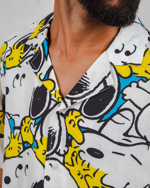 Peanuts Freehugs Ahola Shirt White